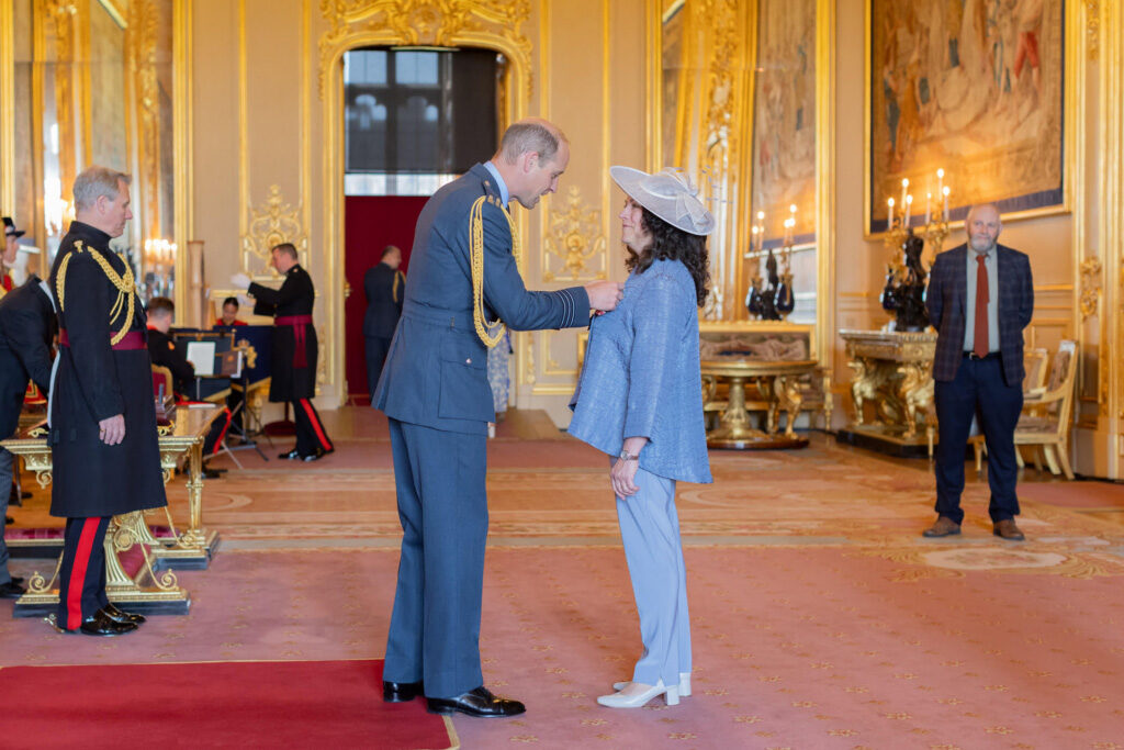 The Goats Go To Windsor! | Chuckling Goat