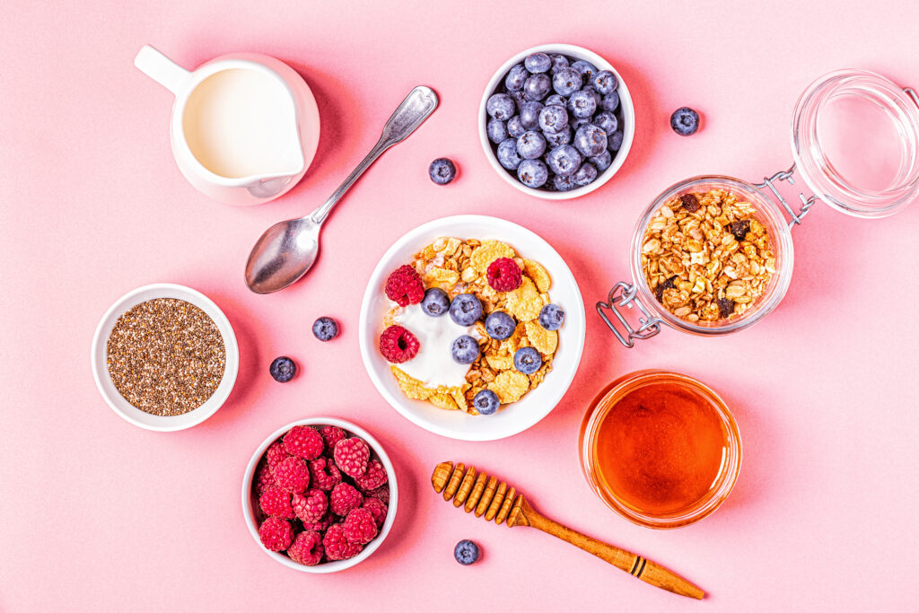 5 easy & gut-friendly breakfasts for summer