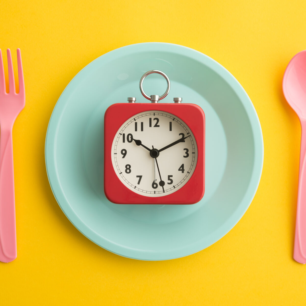 Intermittent fasting, fasting, diet, clock on plate